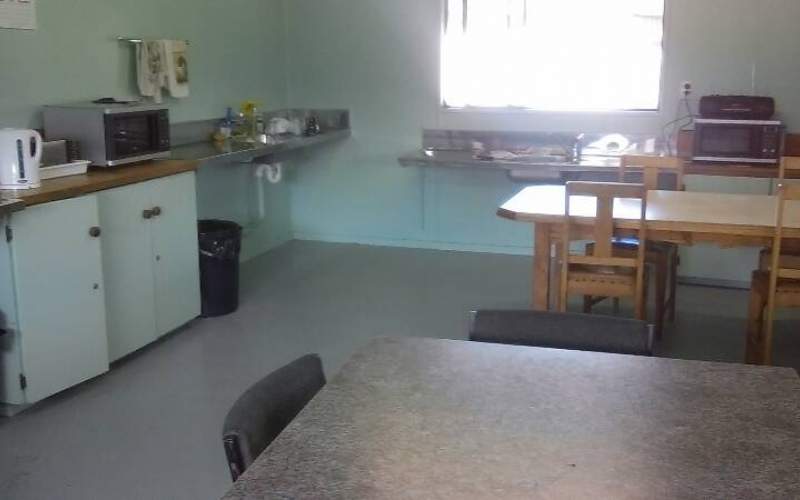 Amble on Inn Holiday Park Full Service Camp New Zealand